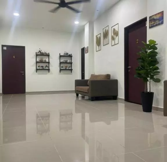 پانسیون A&h House