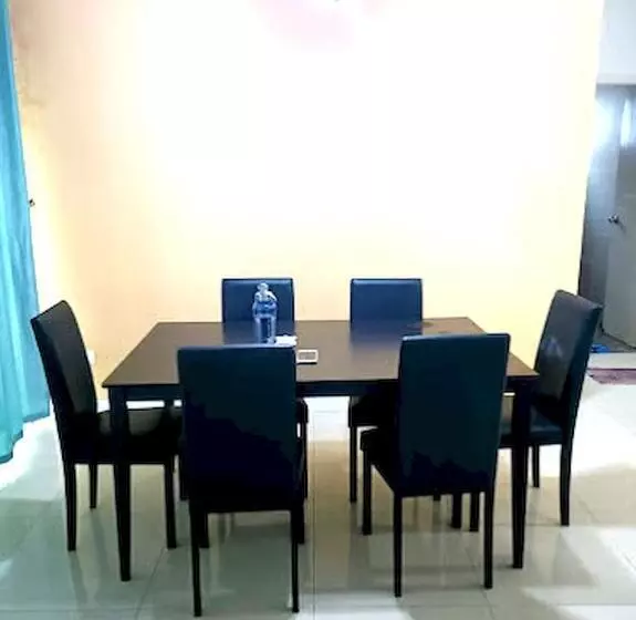 ペンション Oyo Home 90768 Flo Inn Motel