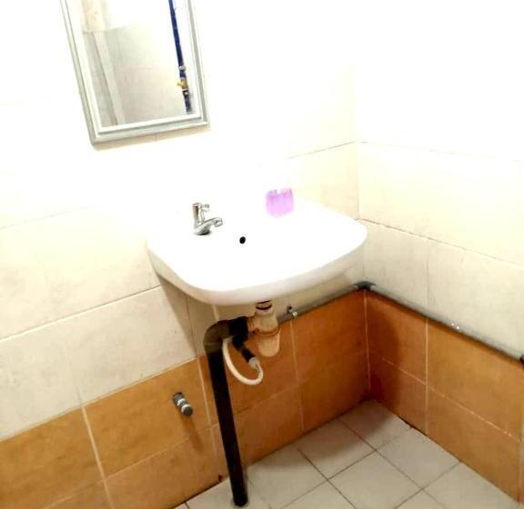 膳宿费 Oyo Home 90768 Flo Inn Motel