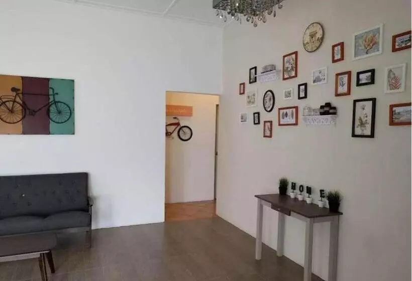 ペンション Raintown Inn Taiping