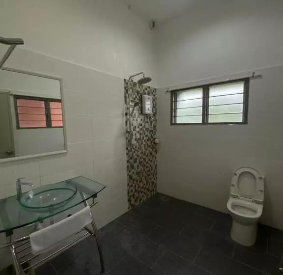 ペンション Raintown Inn Taiping