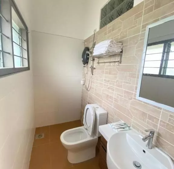 ペンション Raintown Inn Taiping