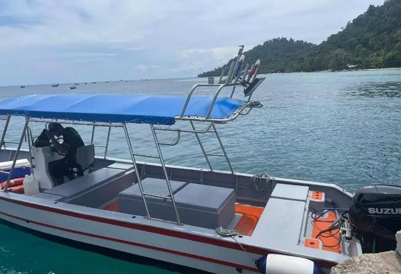 استراحتگاه Mukut Coral Chalet