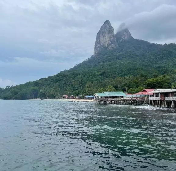 استراحتگاه Mukut Coral Chalet