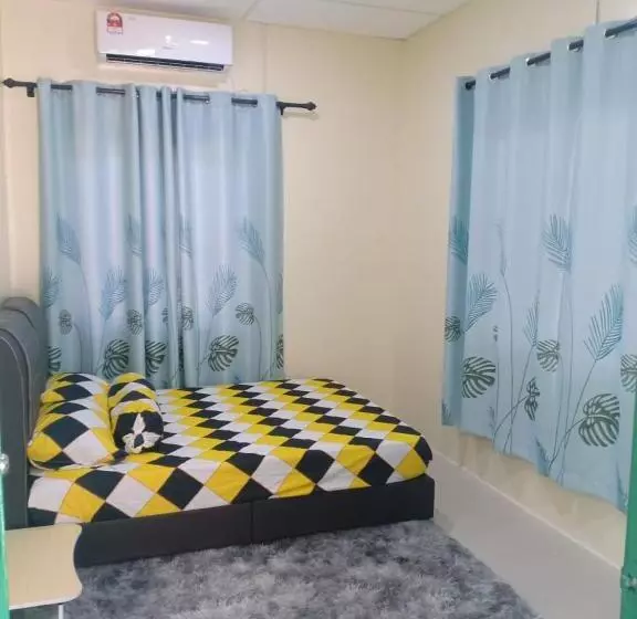 استراحتگاه Mukut Coral Chalet