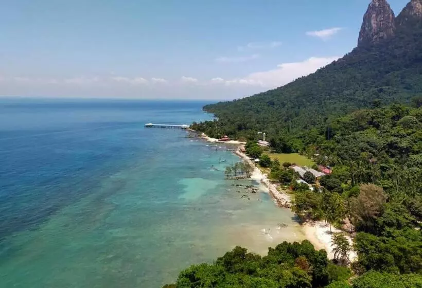 استراحتگاه Mukut Coral Chalet