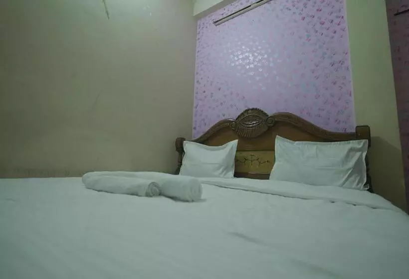 Shreeji Hotel And Restaurant By Wb Inn