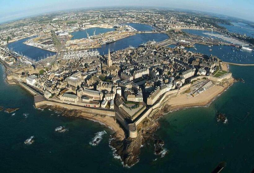 ベッドアンドブレックファースト Chambres D Hotes Regine