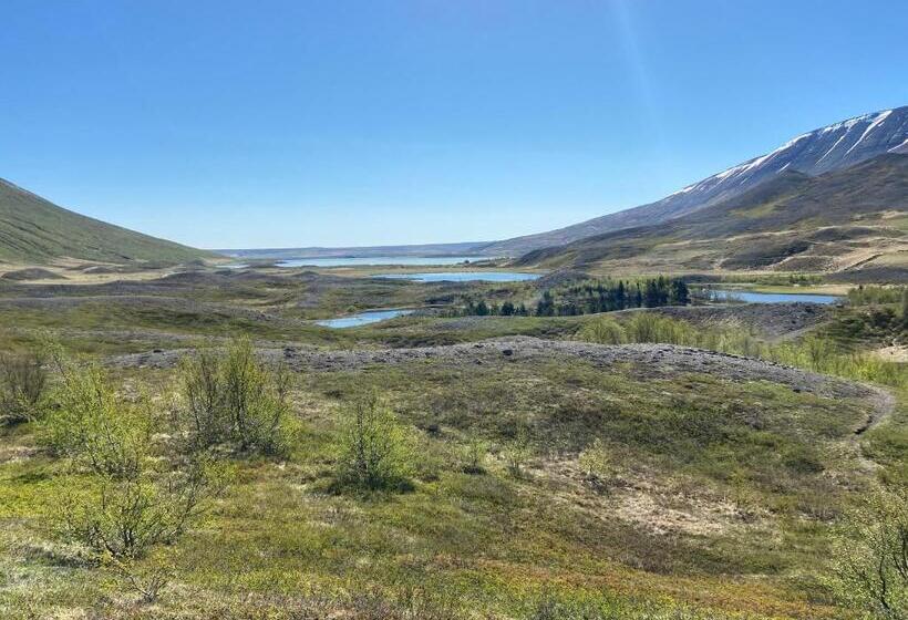 تختخواب و صبحانه Hótel Tjarnir