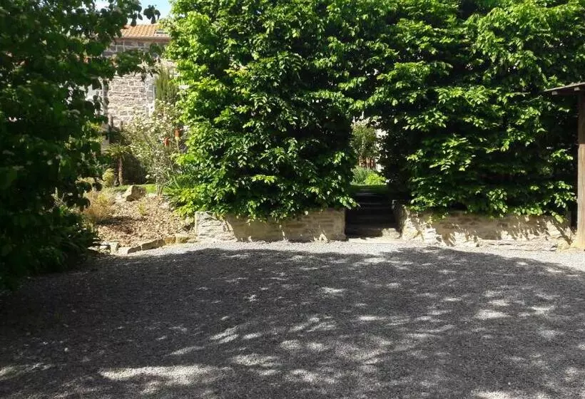 ベッドアンドブレックファースト Pause Romantique En Pays Brayaud