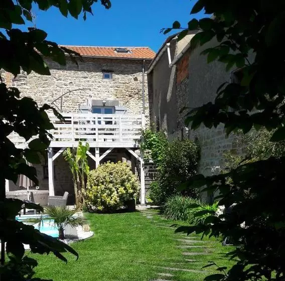 ベッドアンドブレックファースト Pause Romantique En Pays Brayaud
