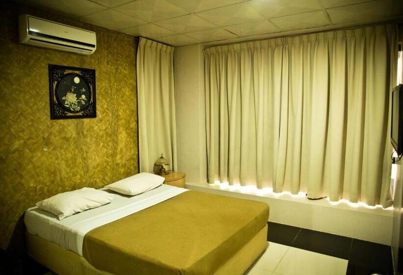Golden Leaf Hotel Danga Bay 5 Minutes Hospital Hsa,zoo,angsana Mall,20 Minutes Utm, Legoland