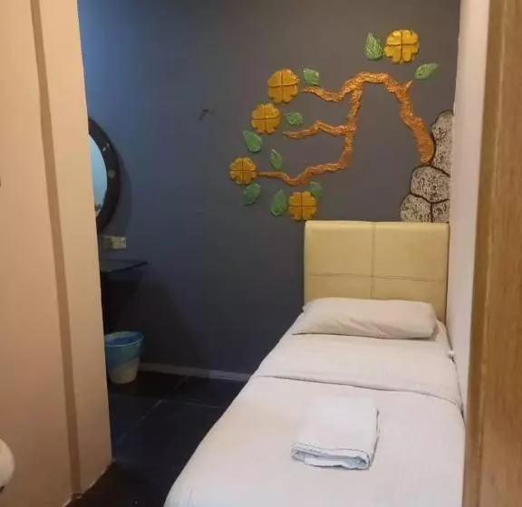Golden Leaf Hotel Danga Bay 5 Minutes Hospital Hsa,zoo,angsana Mall,20 Minutes Utm, Legoland