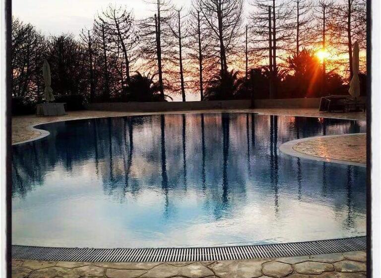 ホテル Agriturismo Falconiera