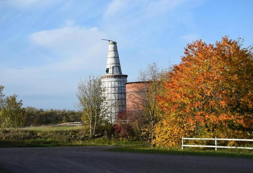 Отель Bjärsjölagårds Slott