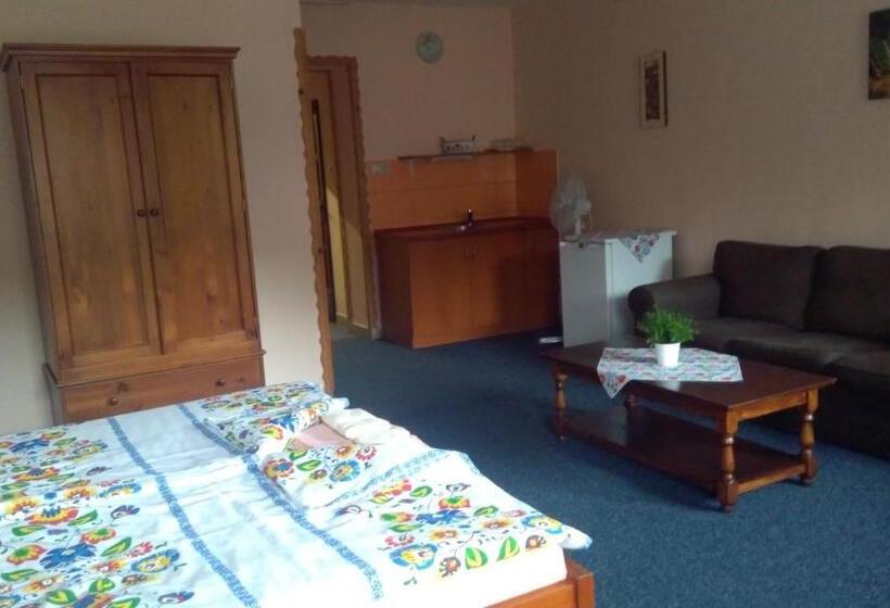 فندق Koloniál Skalité