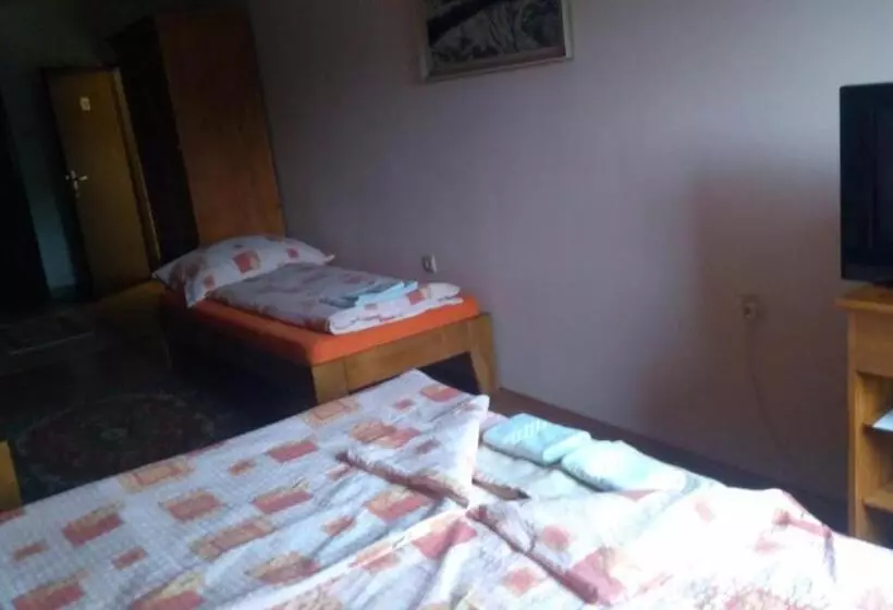 Hotelli Koloniál Skalité