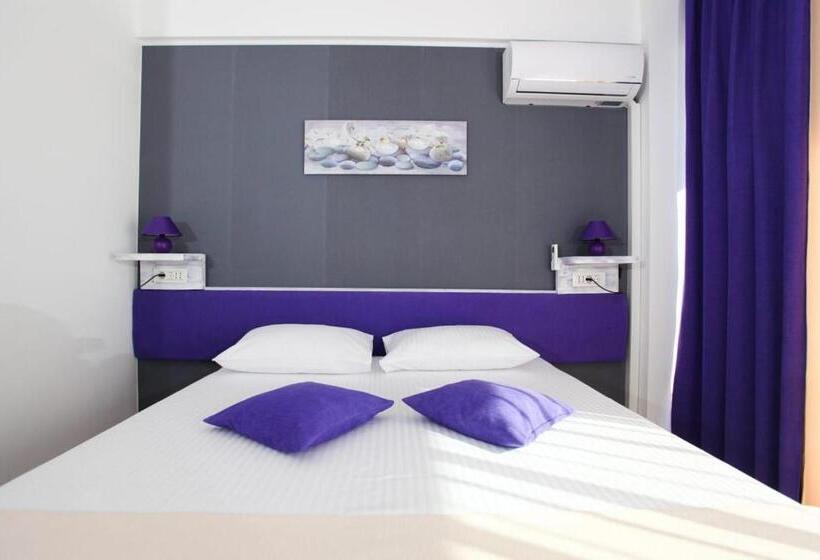 هتل Lavender Villa