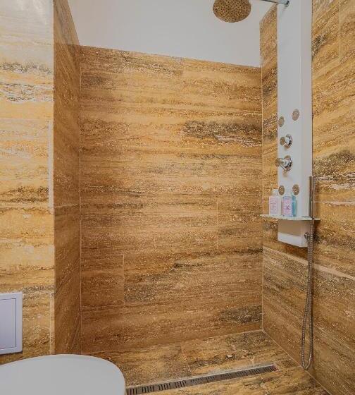 هتل Lavender Villa