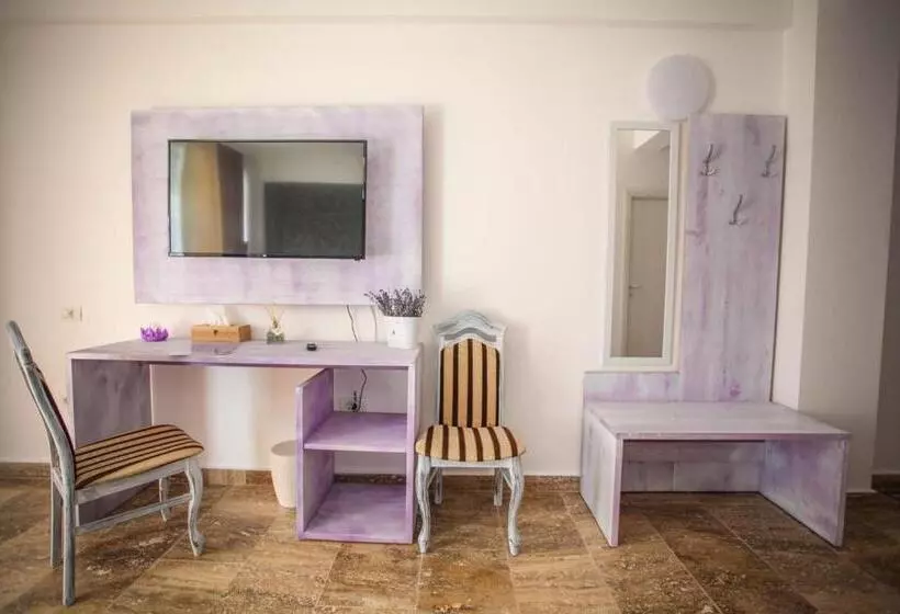 هتل Lavender Villa
