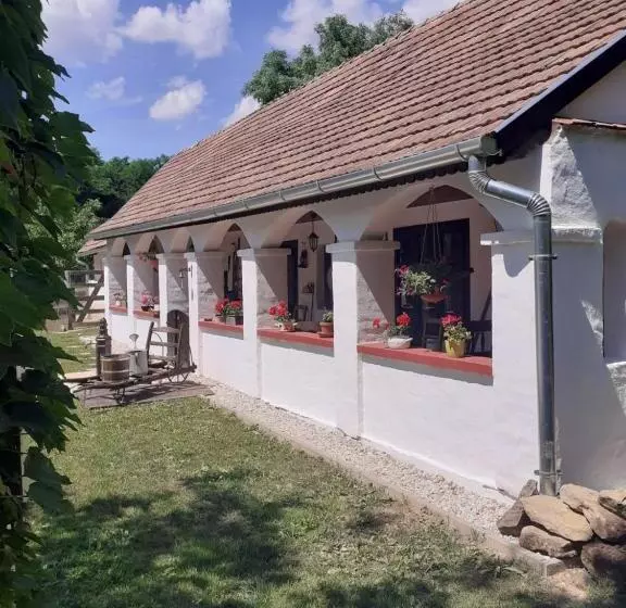 ホテル Letűnt Idők Vendégház