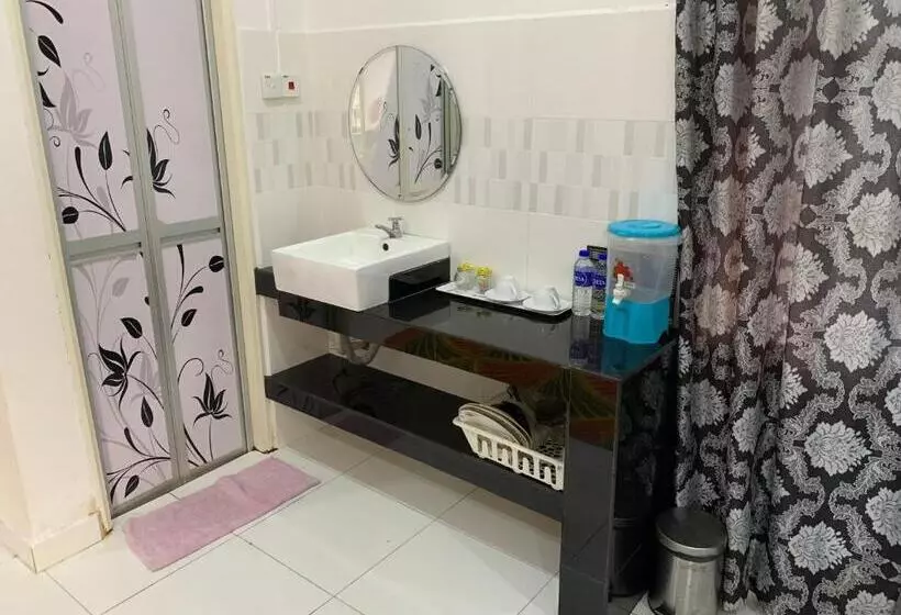 ホテル Wan Danisha Villa Inn