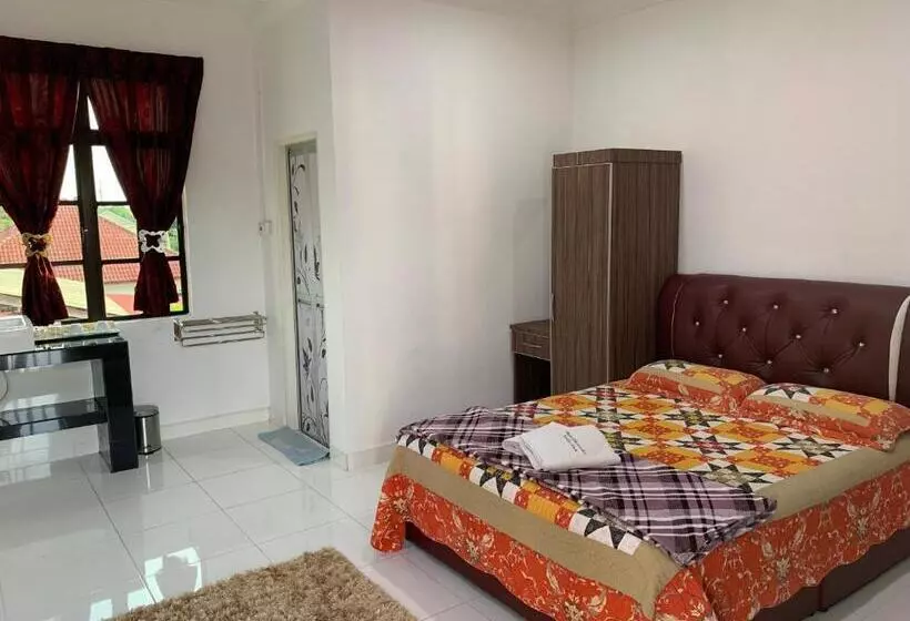 ホテル Wan Danisha Villa Inn