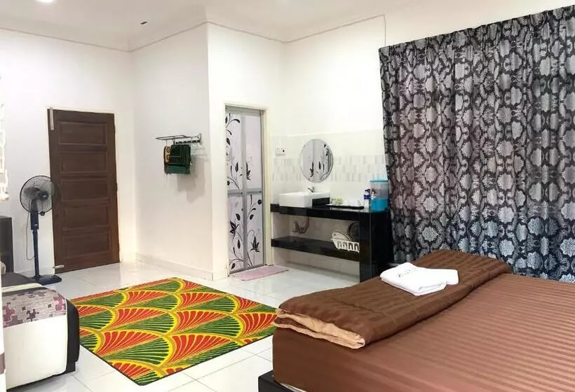 ホテル Wan Danisha Villa Inn