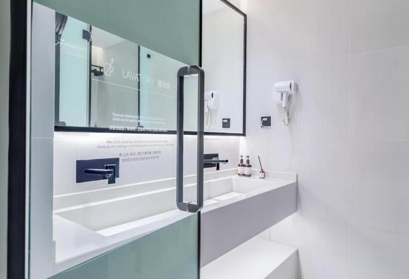 Kinmirai Gallery Hostel Chunxi Road&ifs Store