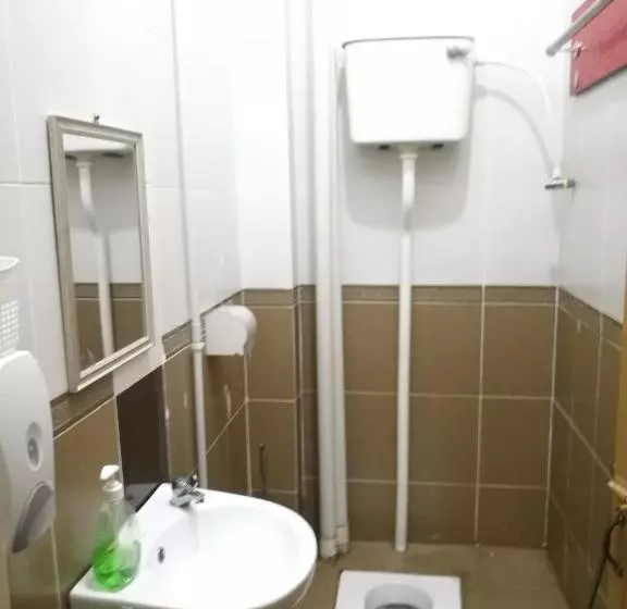 ペンション Aban Transit House
