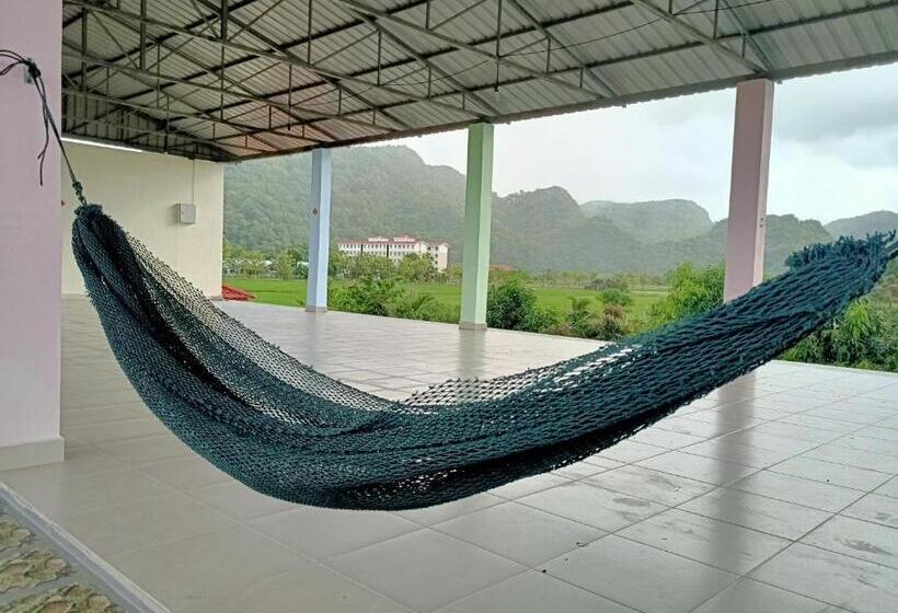 פנסיון Chakkai Village Living Guest House