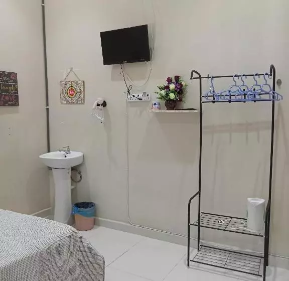 Majatalo Desa Besut Inn