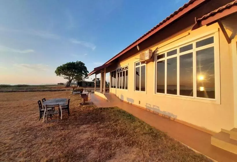 Majatalo Kc Beachfront