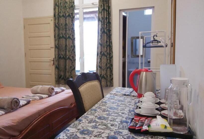 Pensão Kc Beachfront