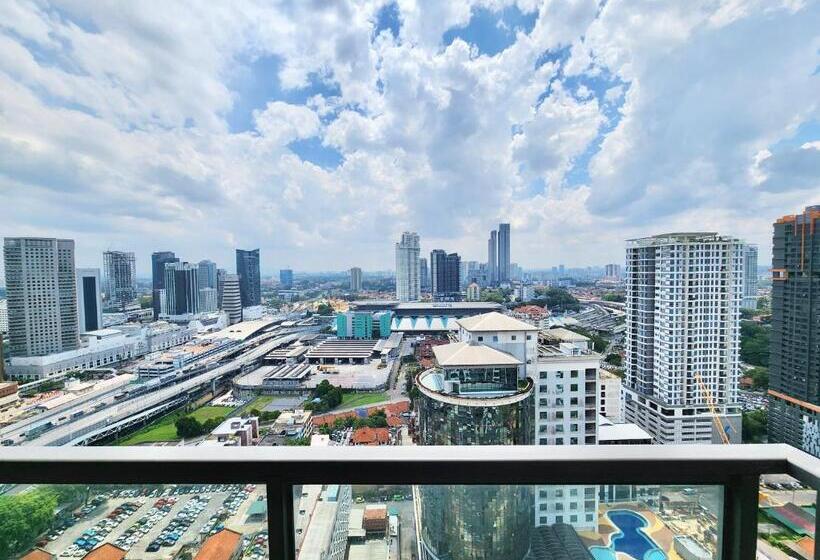 R&f Princess Cove Ciq Premium Sea View Suites By Neo