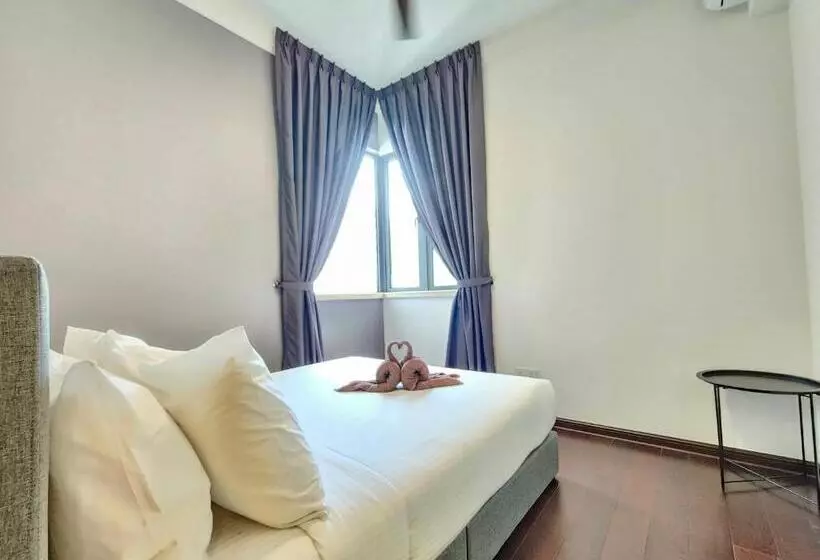 R&f Princess Cove Ciq Premium Sea View Suites By Neo