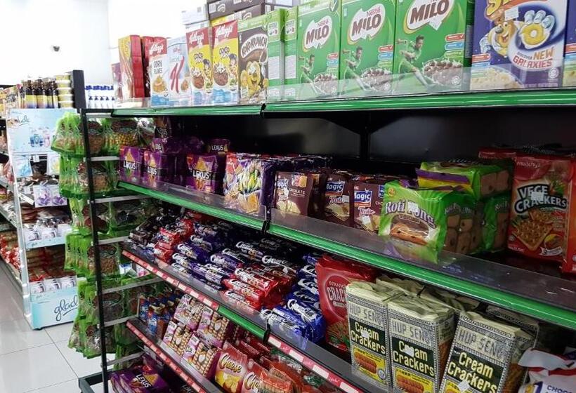 Skybed Over The Sky Hostel @regalia Suites & Residences Kl