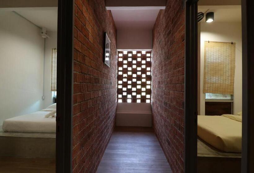 Urbanstay Industrial