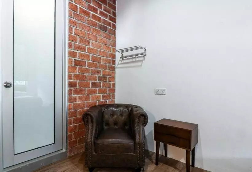 Urbanstay Industrial