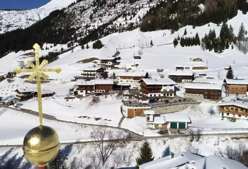 Retkeilymaja Gasthaus Alpenrose