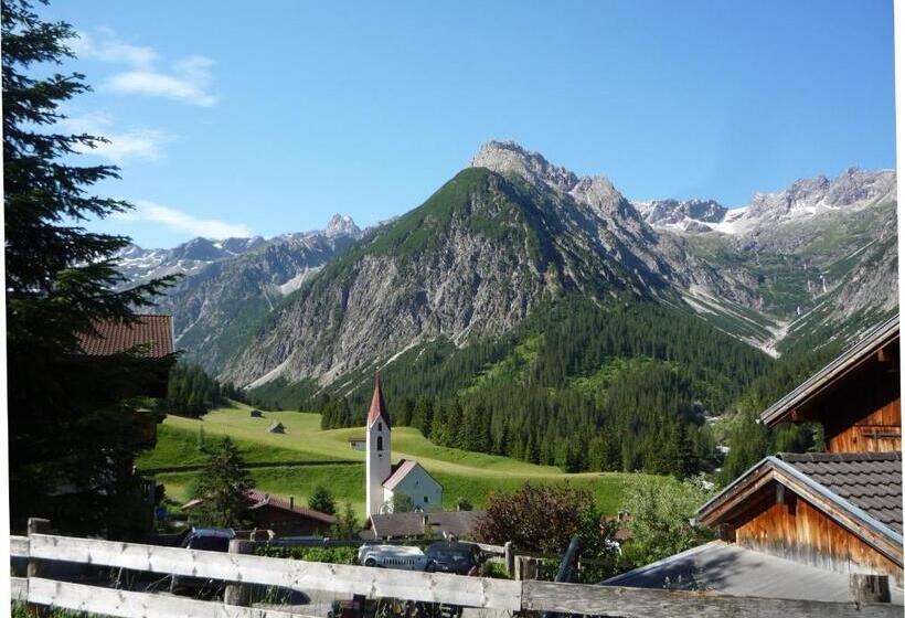 Общежитие Gasthaus Alpenrose