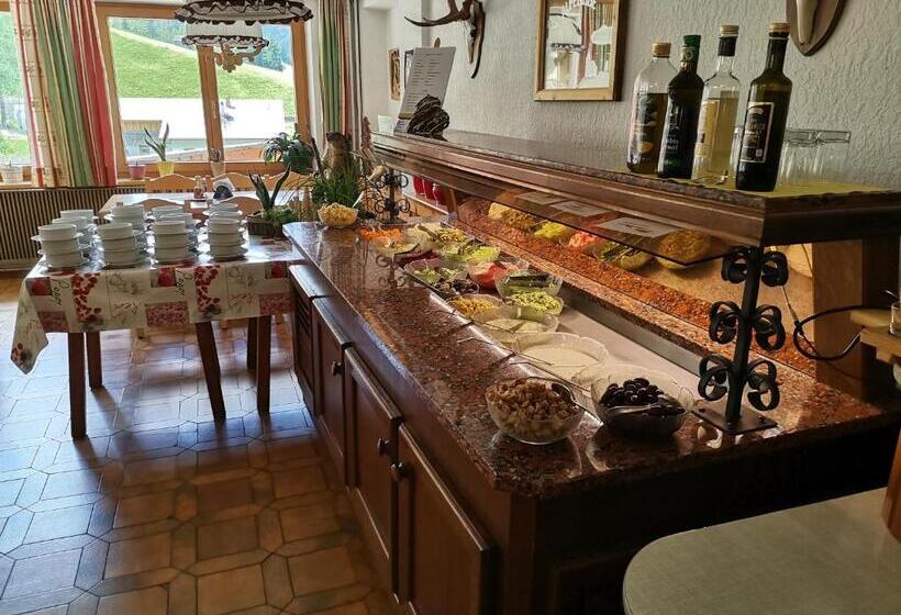 Общежитие Gasthaus Alpenrose