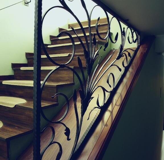 旅馆 Pensiunea Byblos