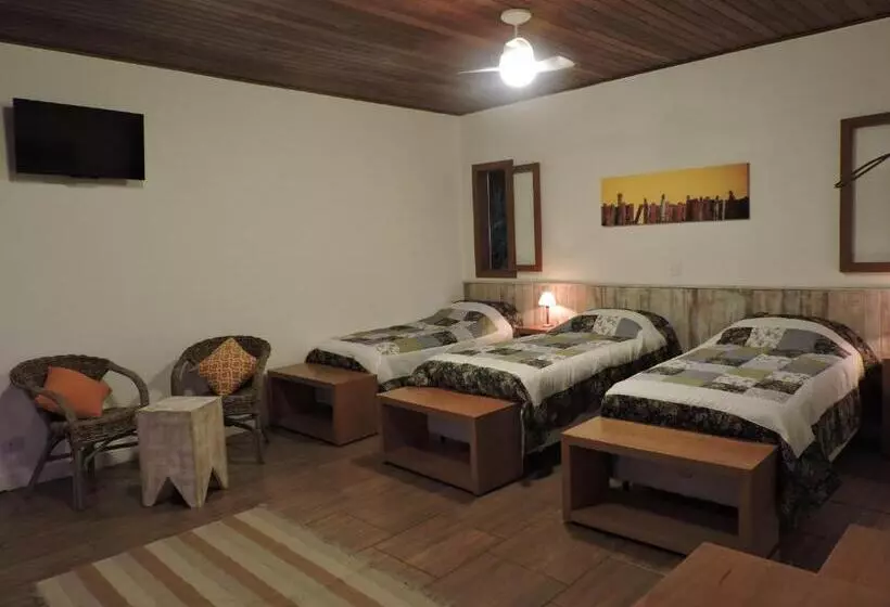 Retkeilymaja Pousada Vilarejo Do Quim
