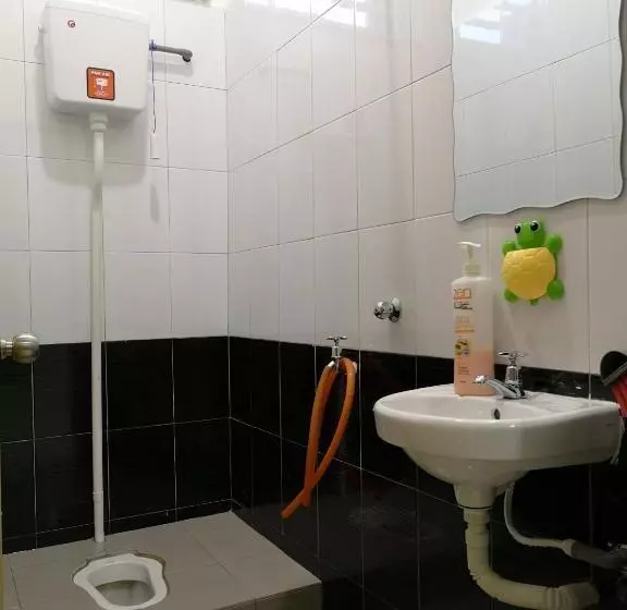 ユースホステル Zuriana Ashraf Homestay Kota Bharu