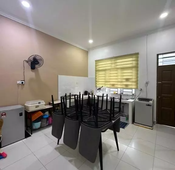 ユースホステル Zuriana Ashraf Homestay Kota Bharu