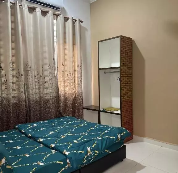 ユースホステル Zuriana Ashraf Homestay Kota Bharu