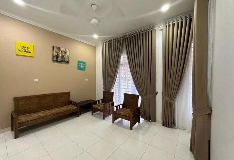 ユースホステル Zuriana Ashraf Homestay Kota Bharu