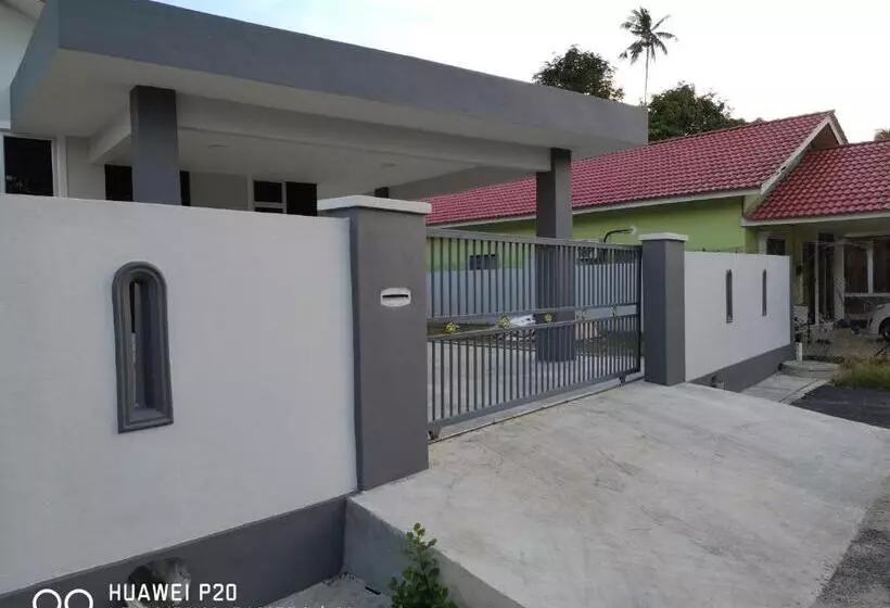 ユースホステル Zuriana Ashraf Homestay Kota Bharu