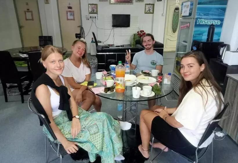 ベッドアンドブレックファースト Airport Kota Bharu Roomstay & Riverside Homestay